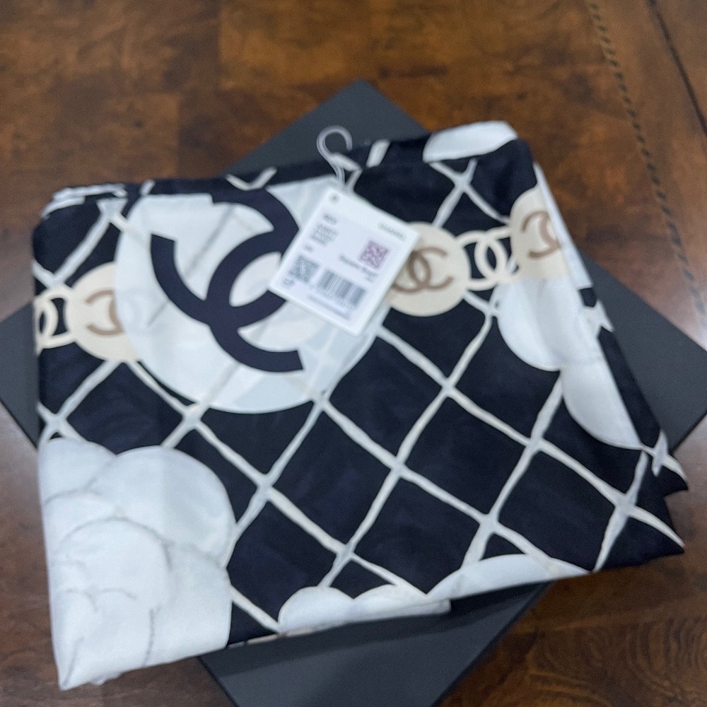 CHANEL SQUARE SILK SCARF